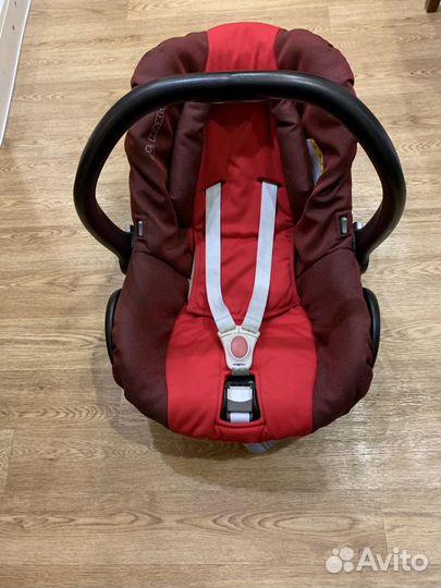 Детское кресло maxi cosi