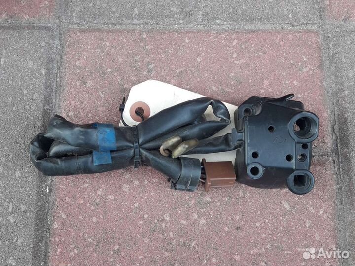 Правый пульт Yamaha R6 2002г