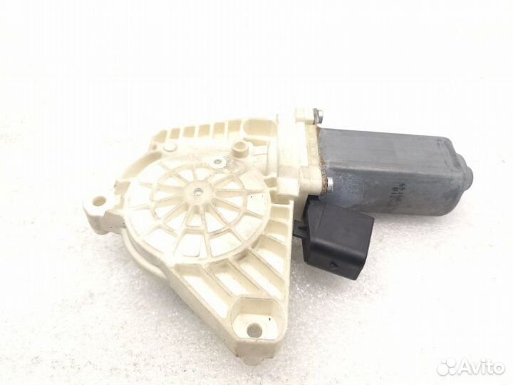 Моторчик стеклоподъемника передний правый