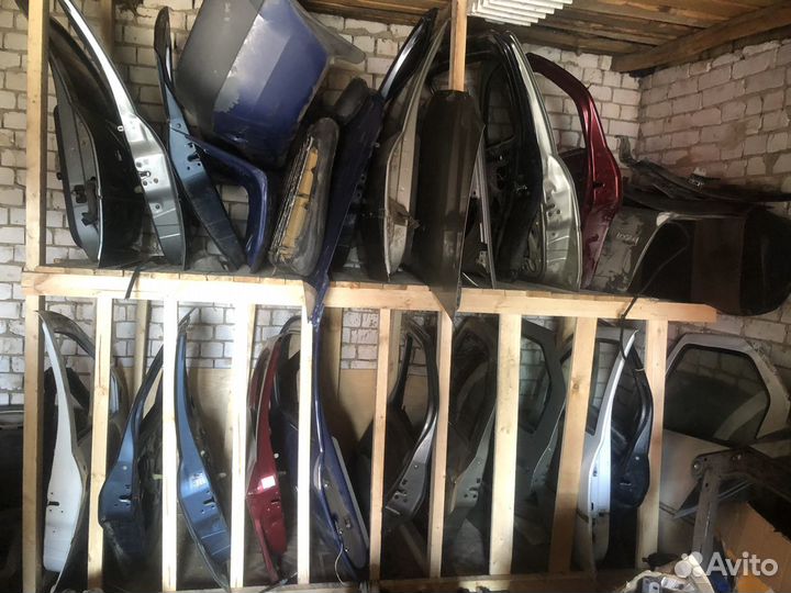 Дверь рено логан