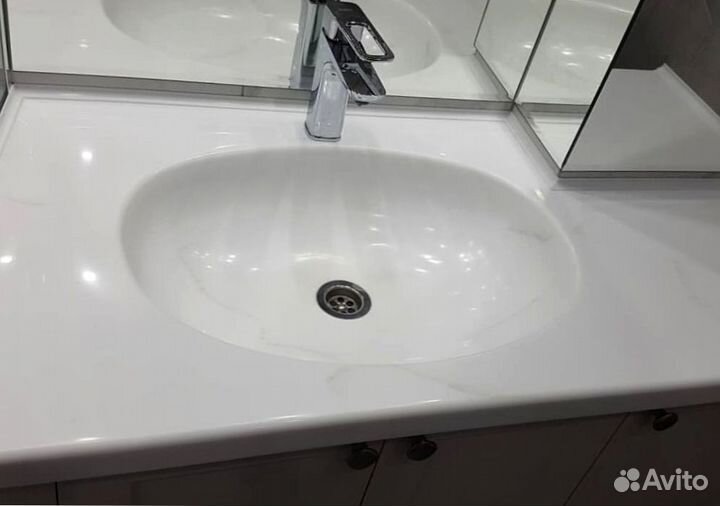 Столешница для ванной из искуственного камня