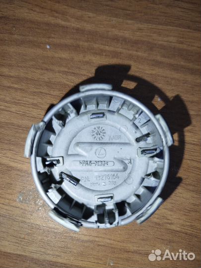 Колпачки заглушки на Опель астра j