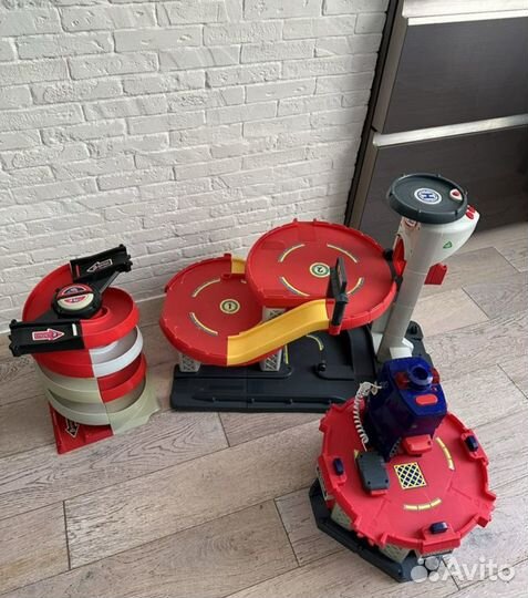 Парковка elc, серпантин и пожарная станция