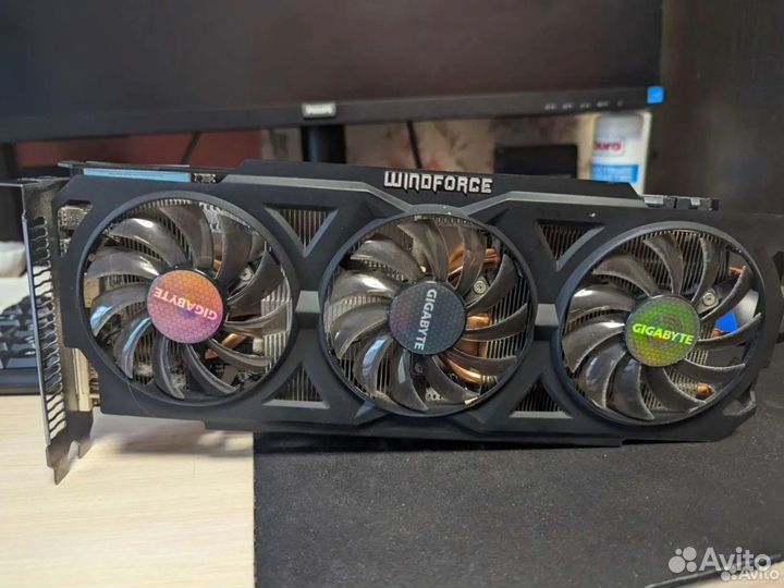 Gigabyte R9 280X 3GB