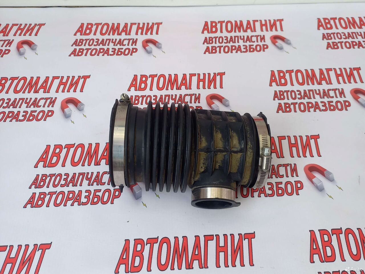 Патрубок воздушного фильтра Инфинити QX80 Z62