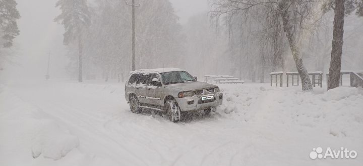 Mitsubishi Montero Sport 3.0 AT, 2002, 500 000 км