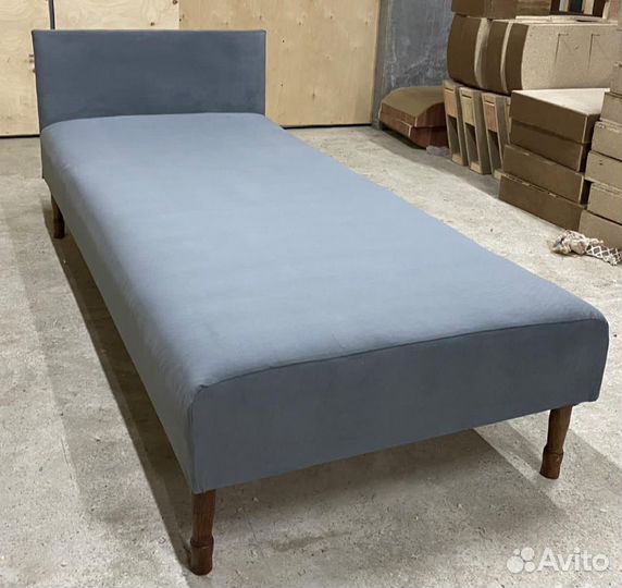 Кровати новые