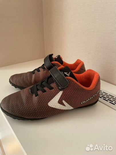 Футбольные бутсы