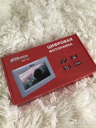Цифровая фоторамка Ritmix RDF-701