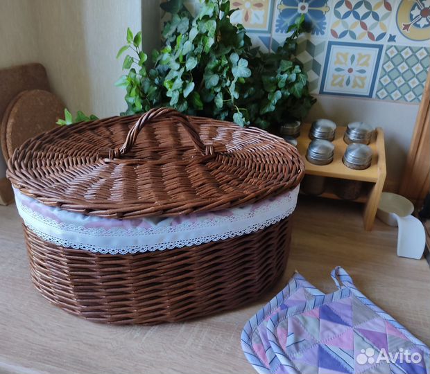 Хлебница плетеная с чехлом