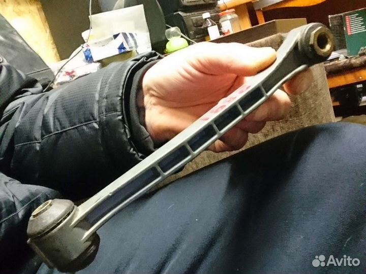 Тяга стаб-ра зад подвески mercedes w201