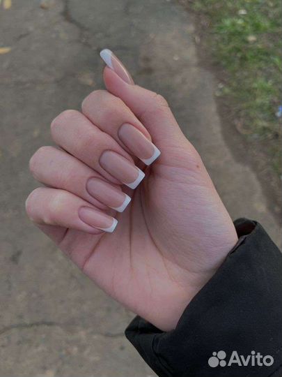 Наращивание ногтей