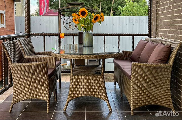 Комплект плетеной мебели для дачи