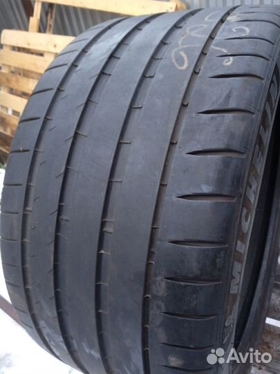 Michelin Pilot Sport 4 325/30 R21