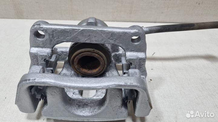 Суппорт тормозной задний левый Freelander 2 2007