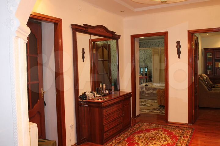 3-к. квартира, 150 м², 1/5 эт.