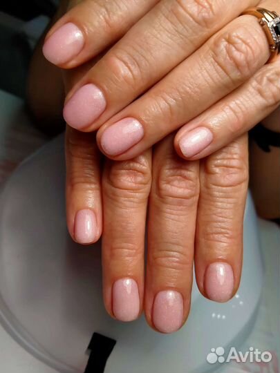 Маникюр и педикюр