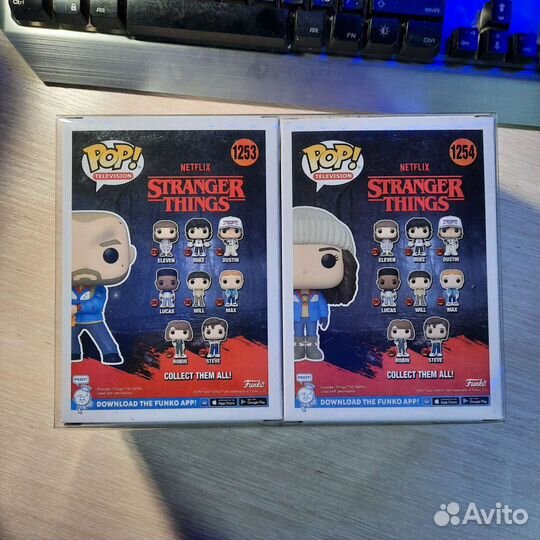 Фигурки Funko POP Stranger things Hopper and Joyce