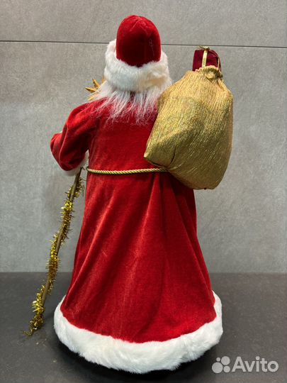 Дед Мороз под елку