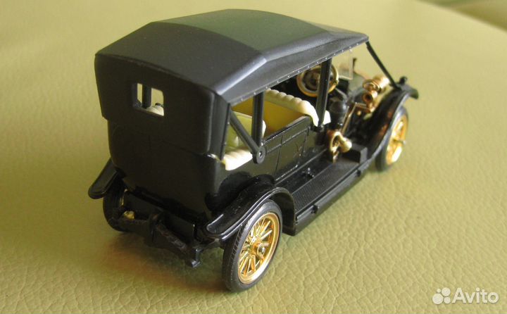 Модель Руссо-балт С24/40 номерной А22