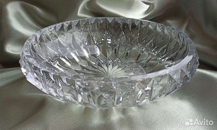 Ваза хрустальная