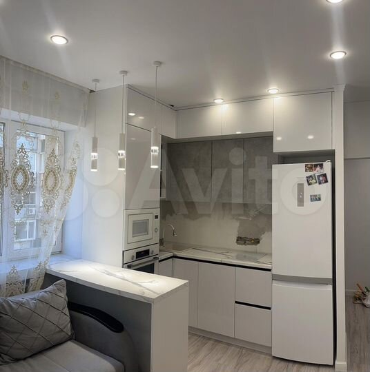 2-к. квартира, 55 м², 2/4 эт.