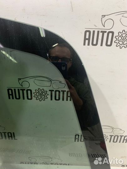 Стекло кузовное заднее левое Ford Fusion fxja 2008