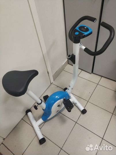 Велотренажер DFC-B8003