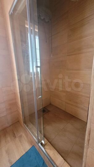 Дом 200 м² на участке 6 сот.