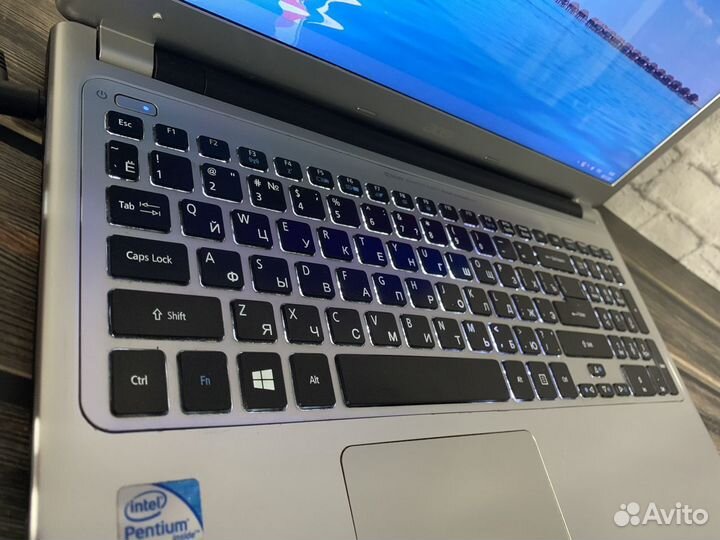 Acer 4/500Gb Pent. GeForce 620m. Подсветка клавы