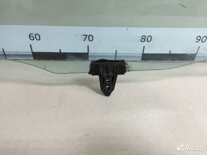 Стекло двери передней правой Nissan Primera P12 20