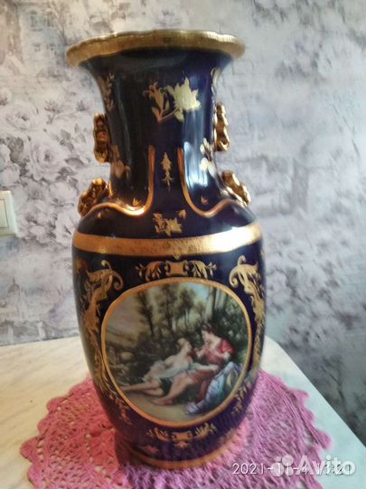 Большая напольная фарфоровая ваза кобальт