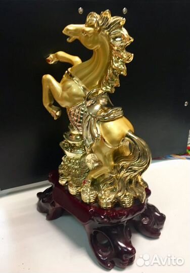 Конь сувенирный