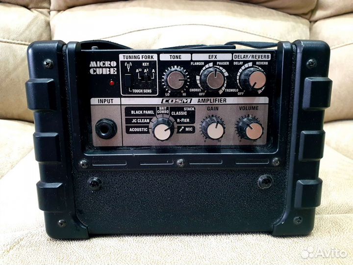 Комбоусилитель Roland