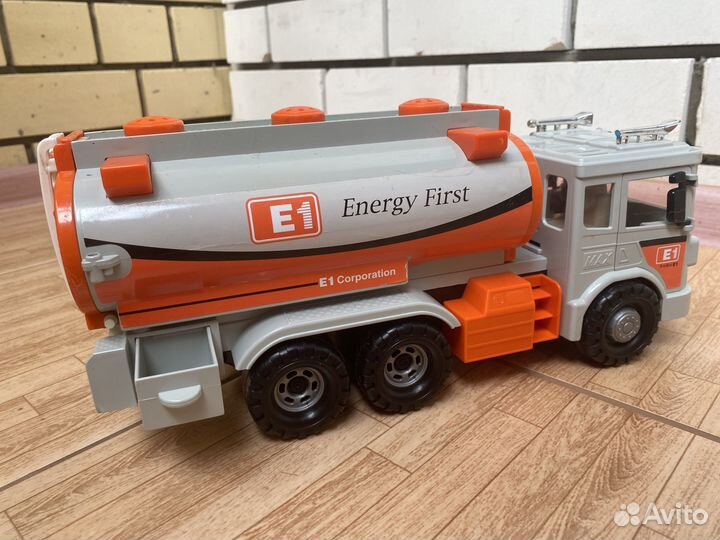 Инерционная машинка-бензовоз Max (Daesung,965-1)