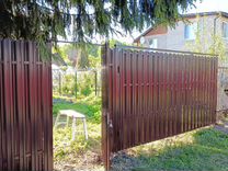 Забор из профнастила и откатные ворота