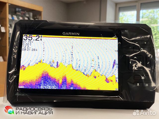 Эхолот Garmin Striker Vivid 7 SV