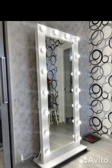 Зеркало с подсветкой