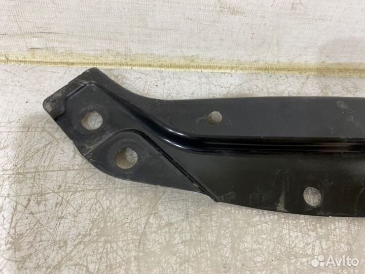 Кронштейн фары передний правый Volkswagen Polo 5