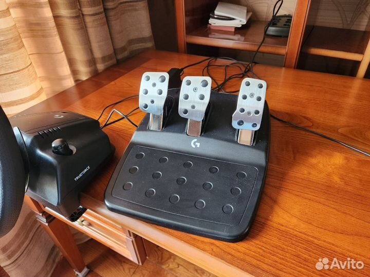 Игровой руль logitech g923