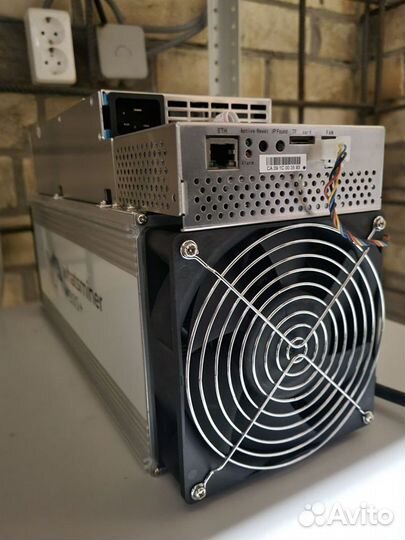 Whatsminer M30s+ / M31s+