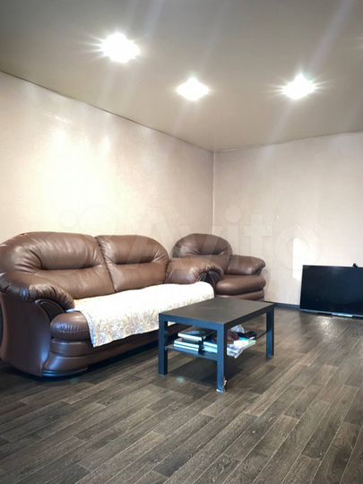 2-к. квартира, 43 м², 3/4 эт.