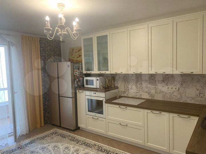 2-к. квартира, 60 м², 3/14 эт.