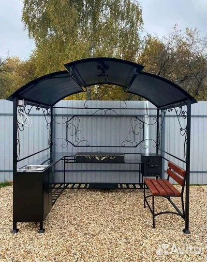 Беседка с мангалом