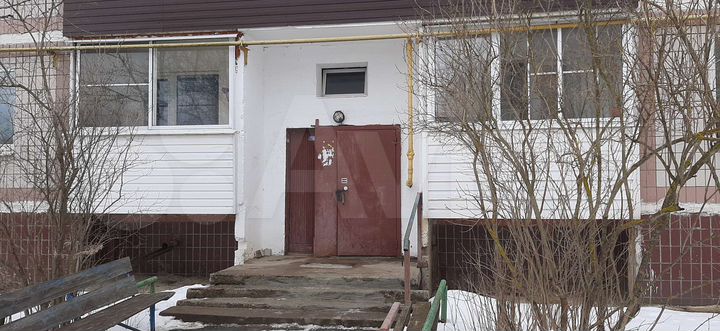 2-к. квартира, 54 м², 2/3 эт.