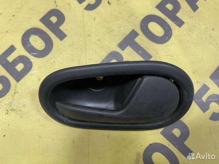 Ручка передняя левая внутренняя Renault Logan 2