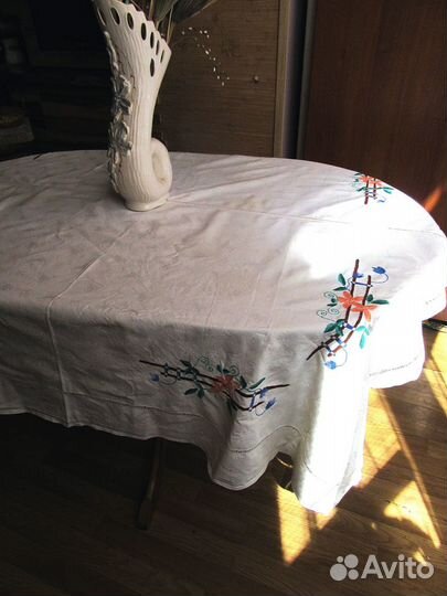 Скатерть с вышивкой льняная СССР