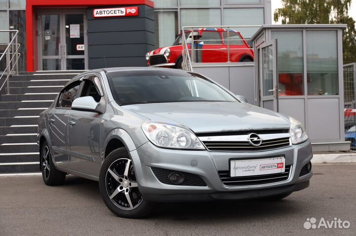 Opel Astra 1.8 AT, 2013, 171 000 км