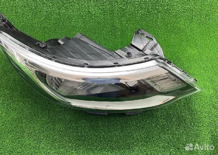 Фара правая Rio 3 15-17