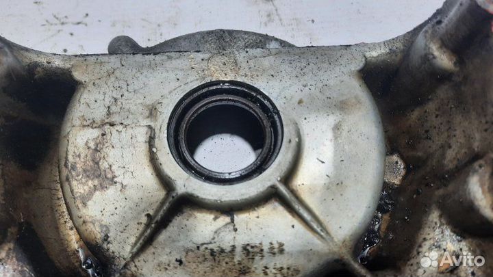 Крышка распредвала Bmw 7-Series E32 M30B30 1989